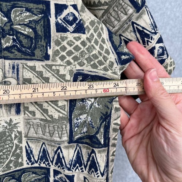 Field & Stream Mens 100% Silk Button Up Hawaiian Tropical Shirt Size L Pineapple - Picture 9 of 10